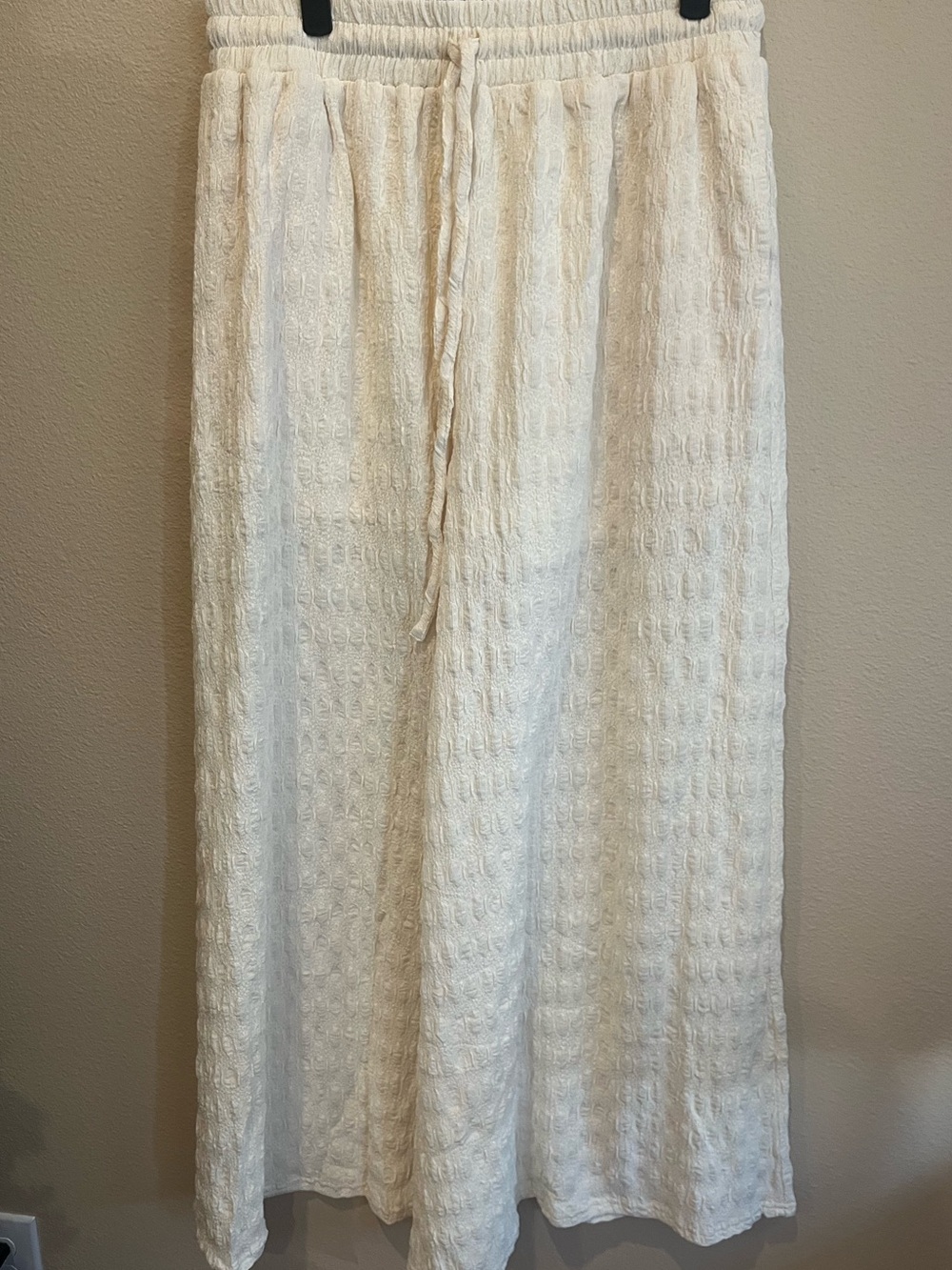 Cream Textured pants with Drawstring Waist